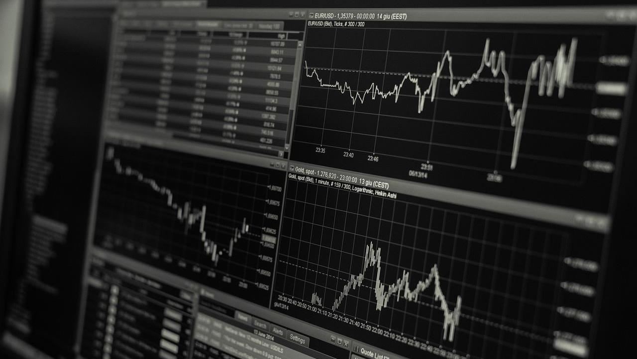 AI疑慮再起！美股跌多漲少那指跌136點　台積電ADR漲1.83％