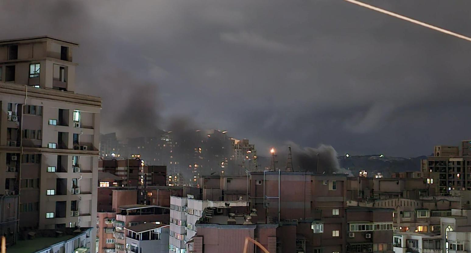 初二不平靜！蘆洲大火濃煙竄天　三重也聞到刺鼻臭味