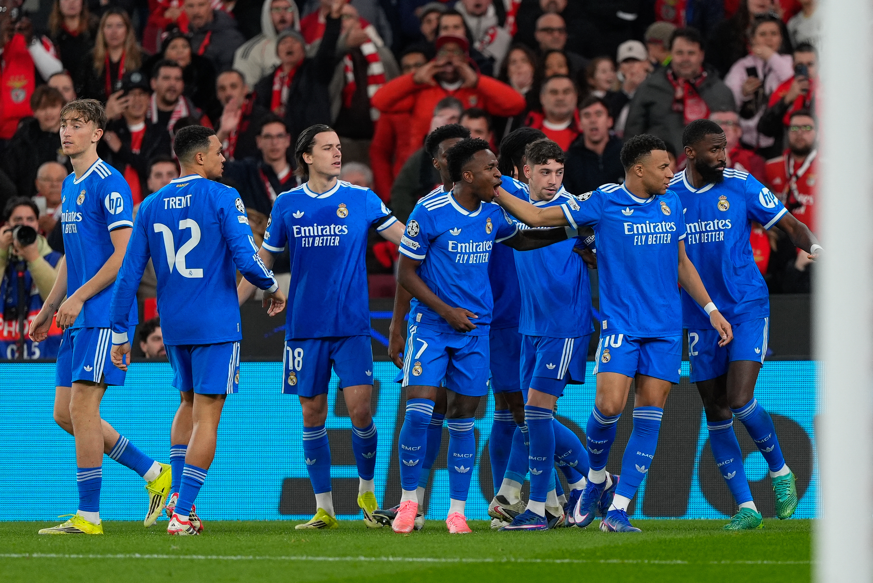 歐冠》維尼修斯進球慶祝引紛爭　姆巴佩：對方球員至少喊了5次「猴子」