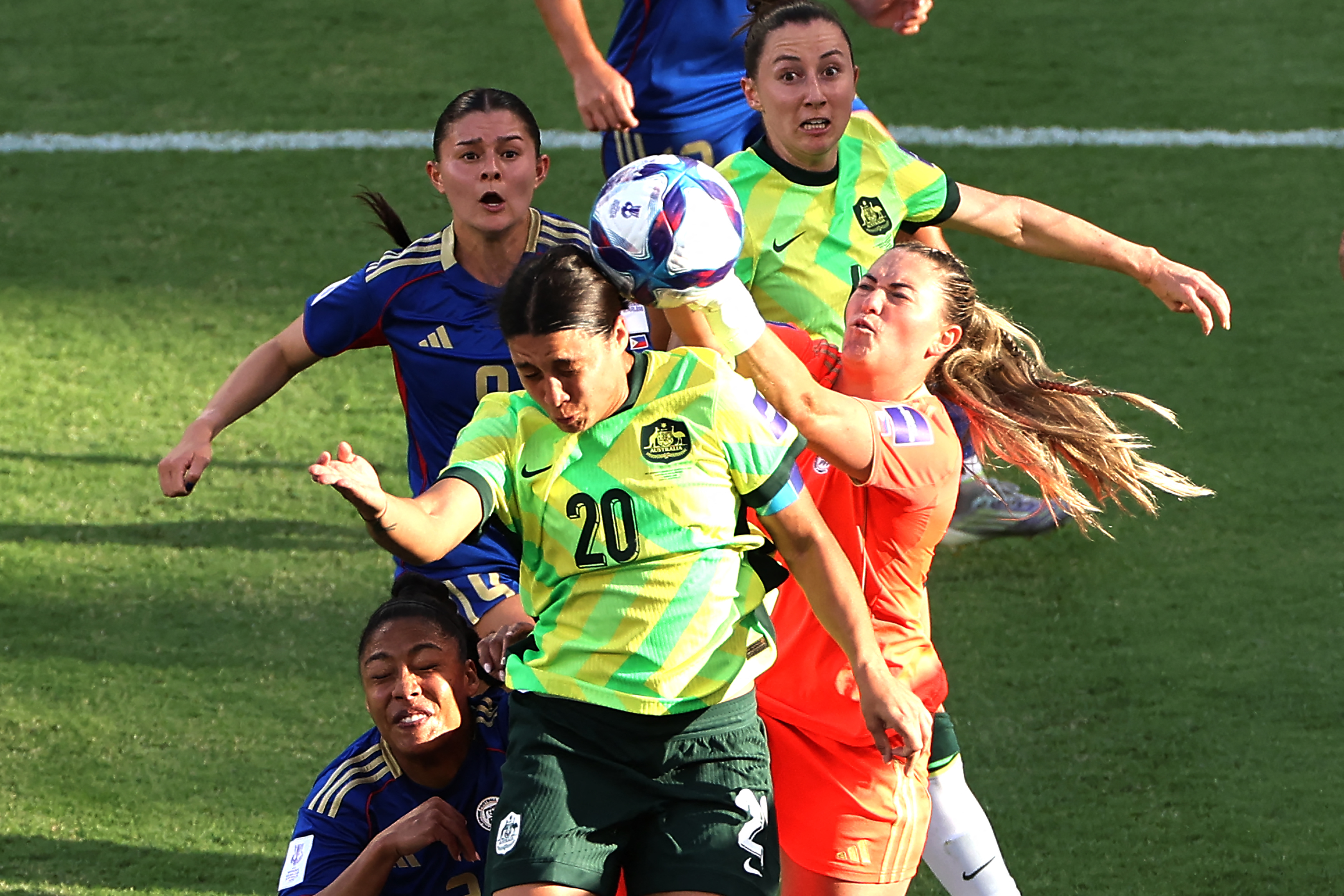 女足亞洲盃》開幕戰創紀錄4.4萬名觀眾進場！　柯爾頭槌助澳洲1球險勝菲律賓開紅盤