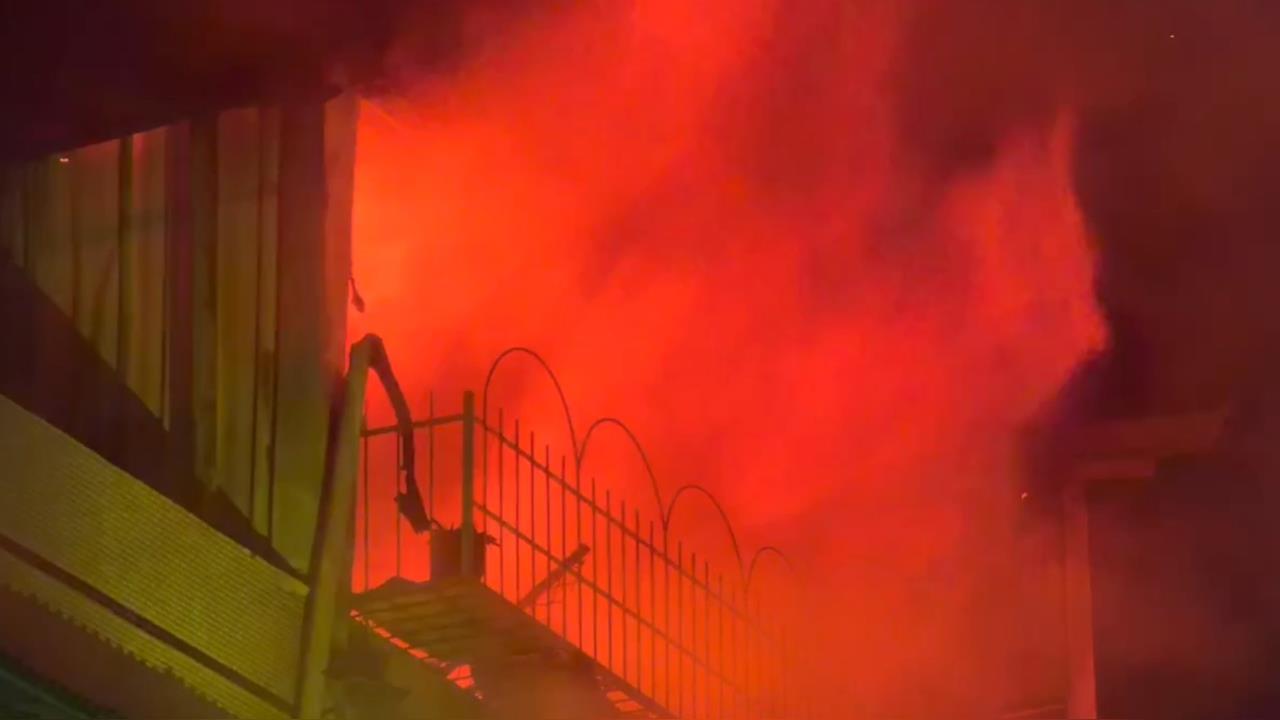 憾！高雄鳳山暗夜惡火「1人1貓身亡」　煉獄景象曝光了