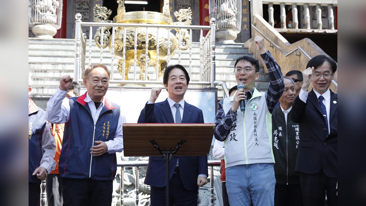 醫者仁心溫暖全南投！賴清德參香懇託鄉親：鼎力支持温世政