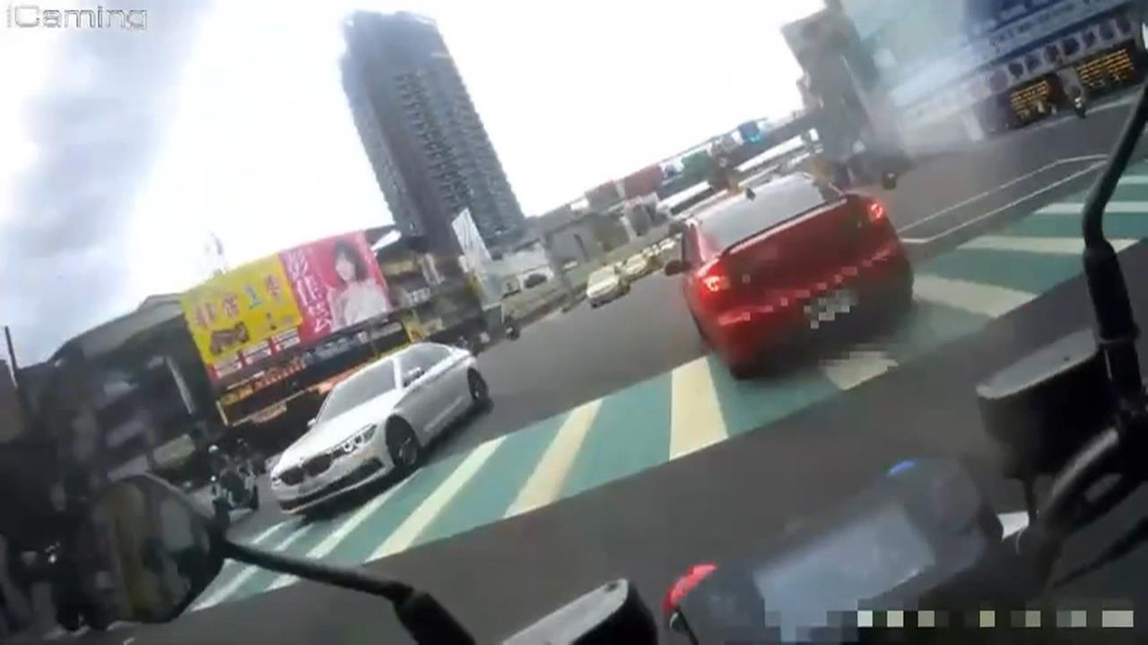 未成年少年無照開車　遇警攔查心虛暴走衝台北橋