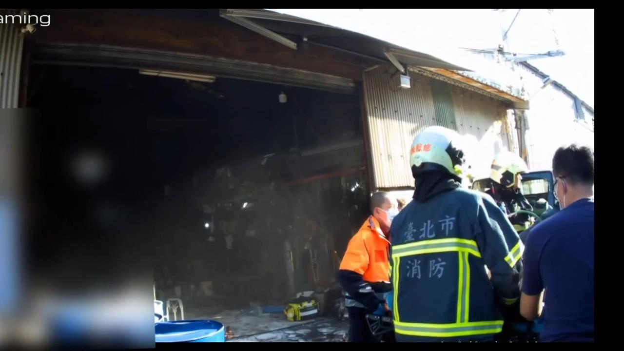 悚! 士林工人"切油桶"突引燃爆炸 瞬間彈飛險喪命