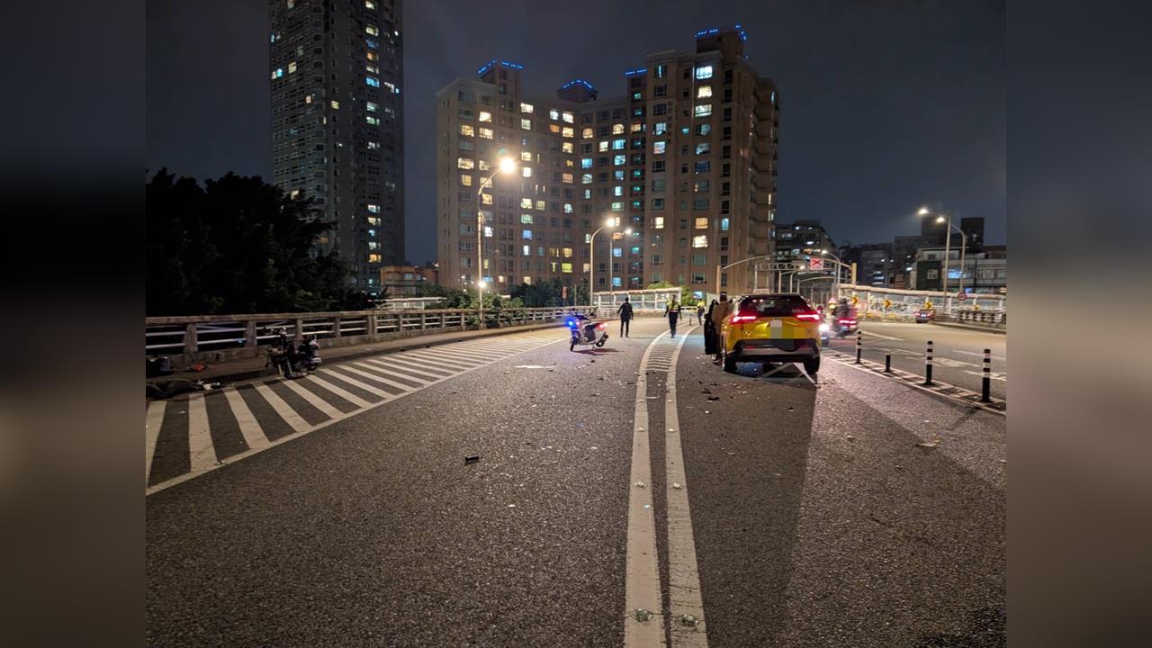 新北永福橋死亡車禍！小黃逆向釀21歲騎士斷魂　運將稱「路不熟」