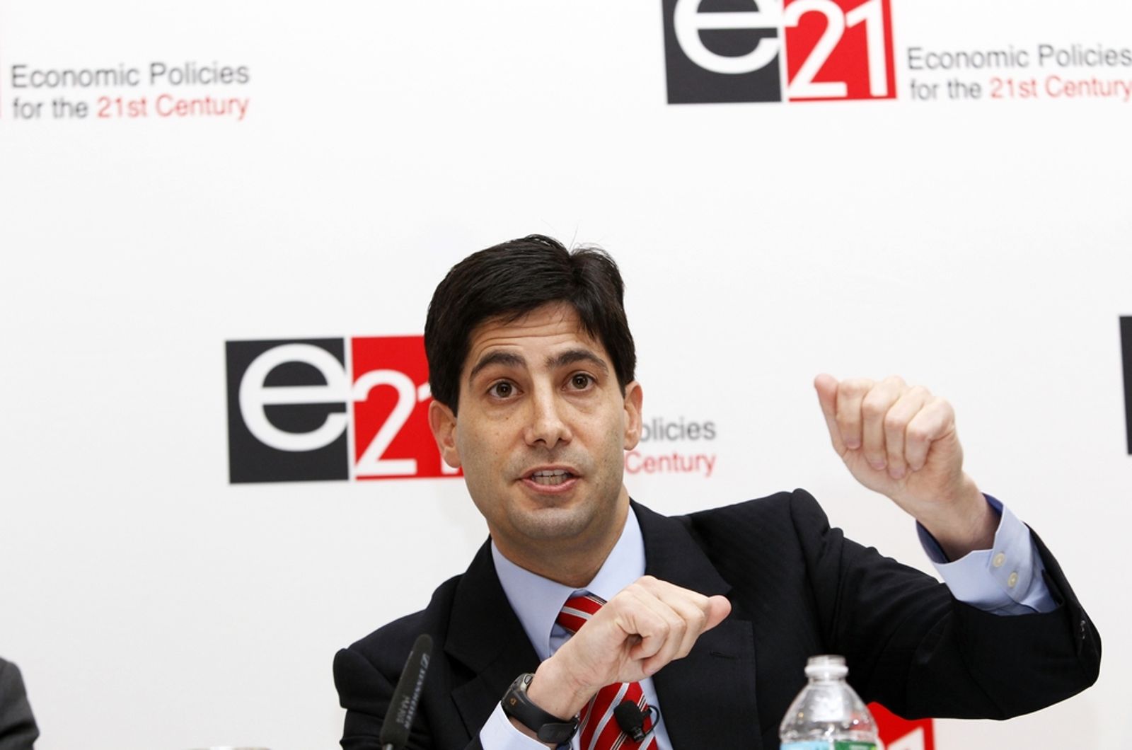 投資者走進央行：華許將重寫美國貨幣治理