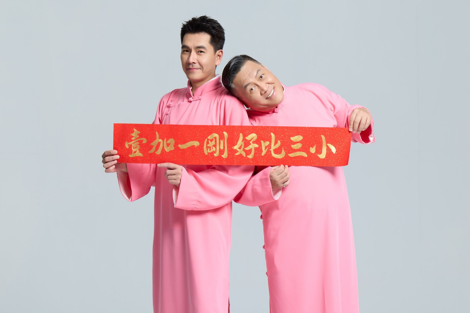 王傳一「跳出舒適圈」過年都不敢休息　和朱德剛互虧3度笑場！坦言默契養成壓力大