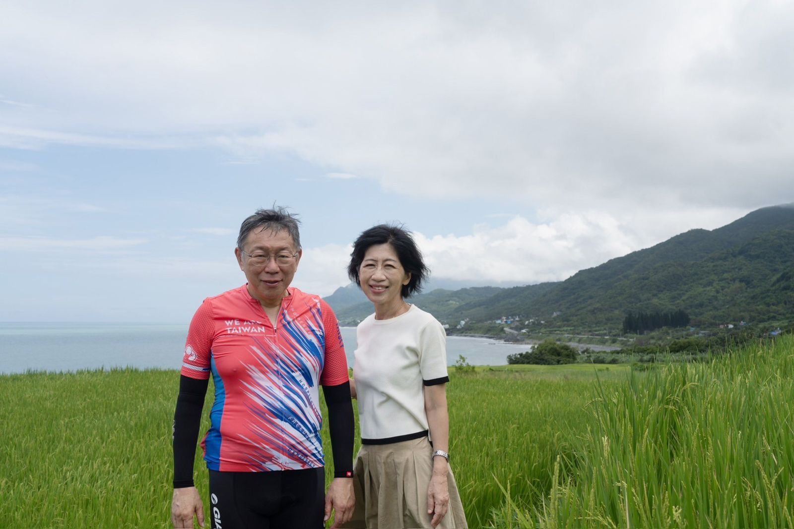 才喊當柯文哲一日北高隨隊醫師　陳佩琪近40萬追蹤臉書突消失