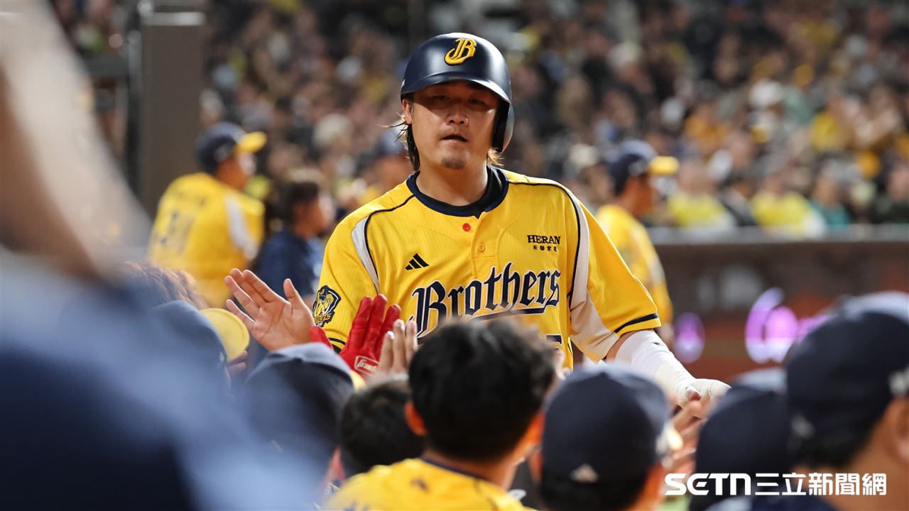 台日棒球交流賽／高宇杰打、跑、守都有表現好出色　軟銀監督也點名稱讚