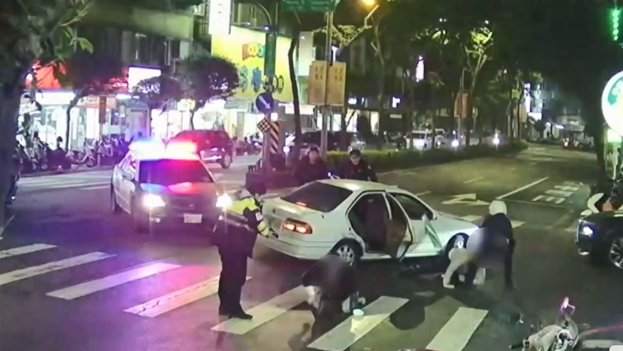 只為逛樂華夜市！3賊竹北偷車北上　深夜遭警開4槍圍捕落網畫面曝光