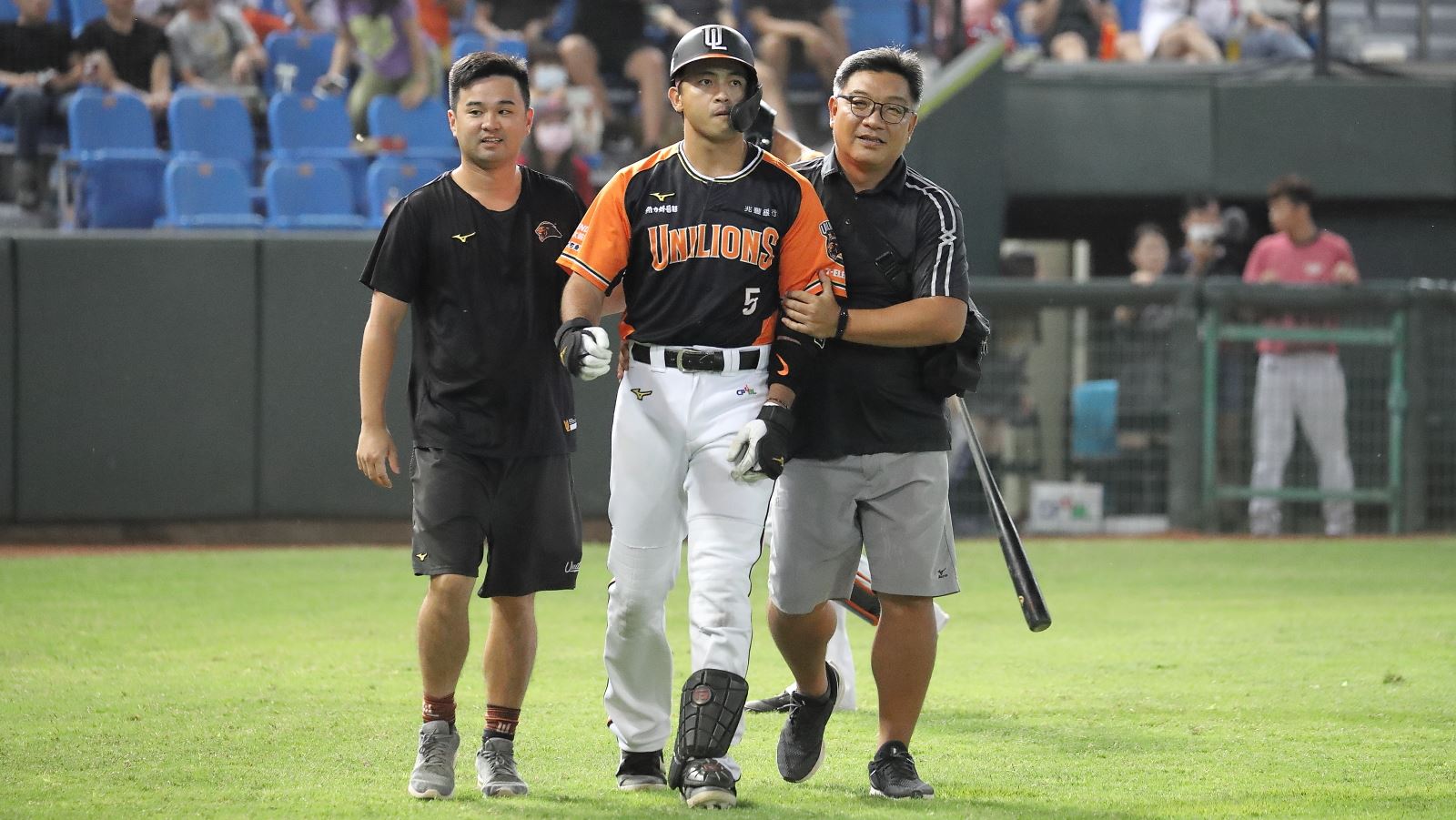 中職／曾因觸身球火爆衝突！黃子鵬真的...