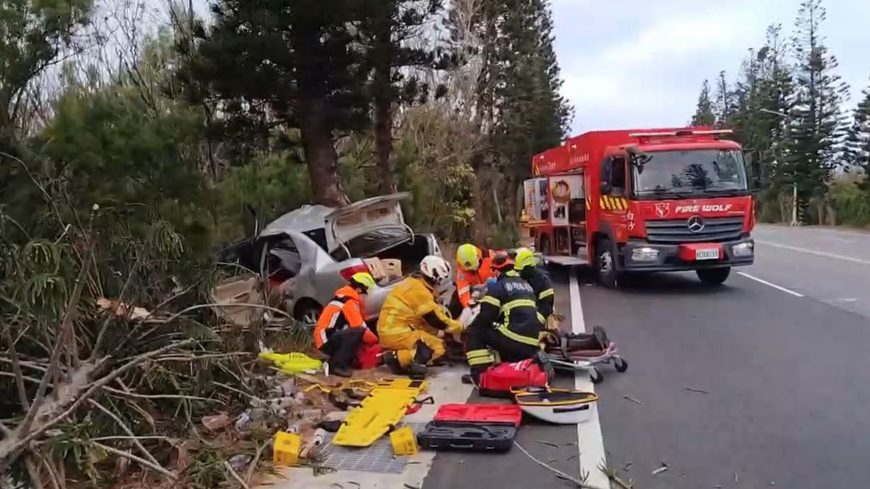 悲傷回娘家！澎湖赤崁鄉長夫妻才送完女兒孫子回家　返程竟失控自撞雙亡