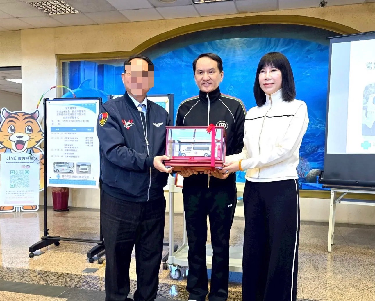 捐救護車挺警消的愛爾麗「總裁常如山」遭控性侵被管制出境