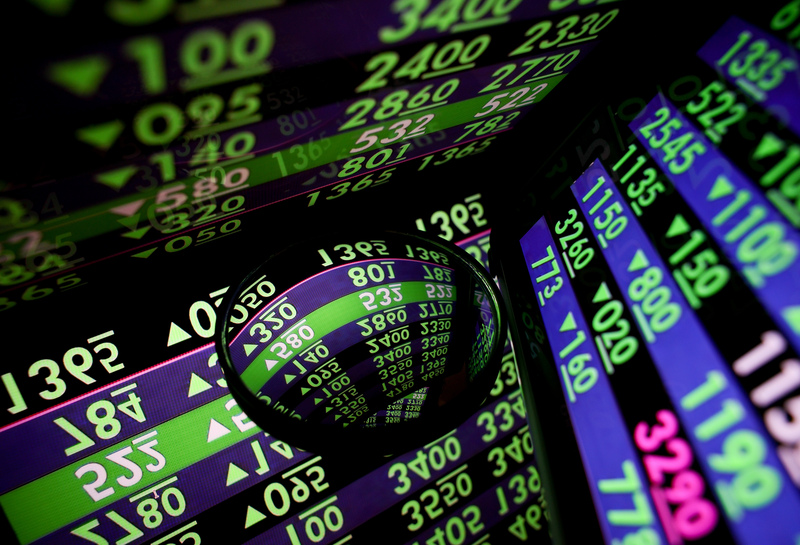 台股盤中大跌890點創波段新低 (圖)