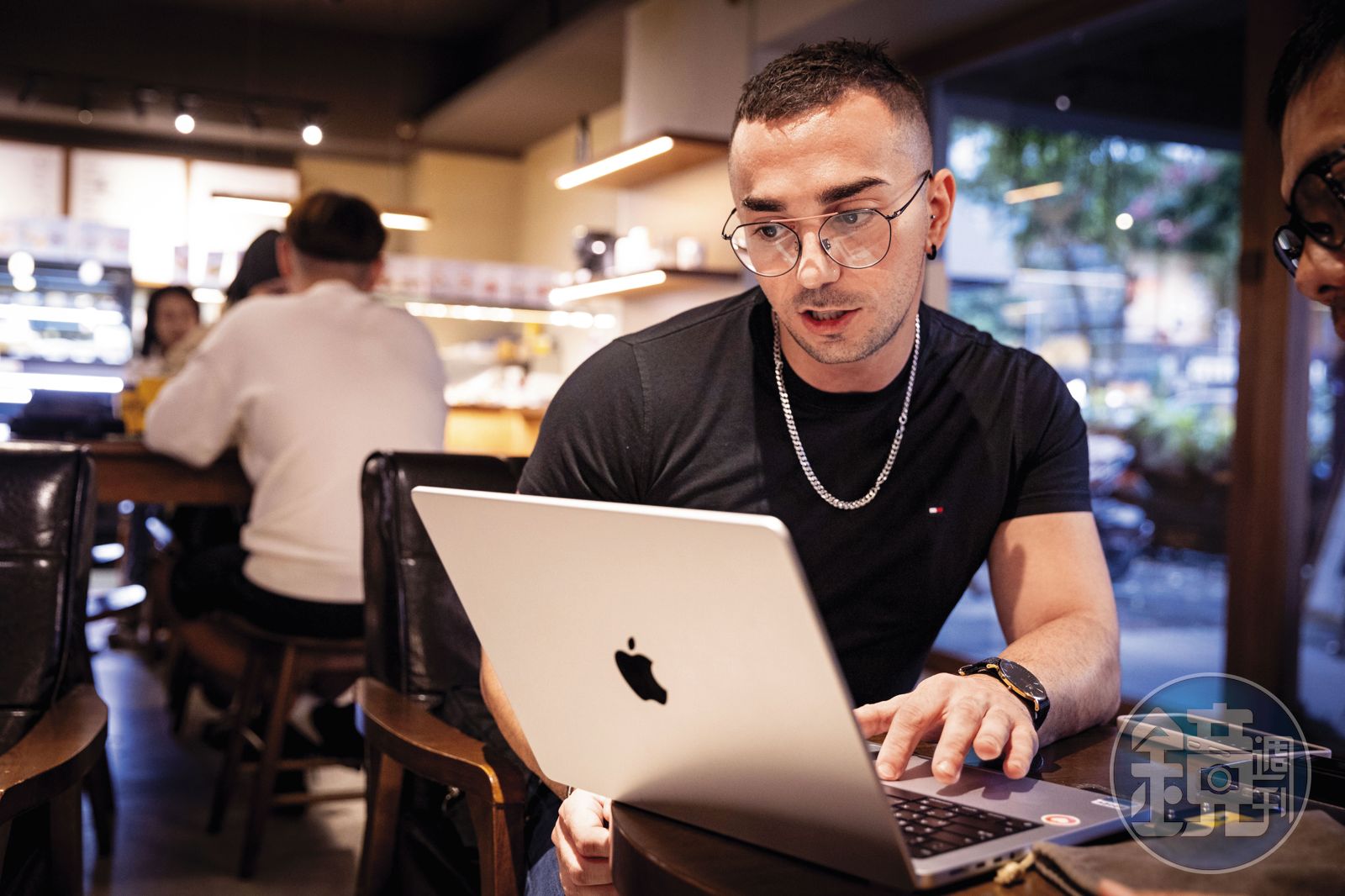 怪物的誕生／因為一個人，所以不想一個人　林曉明