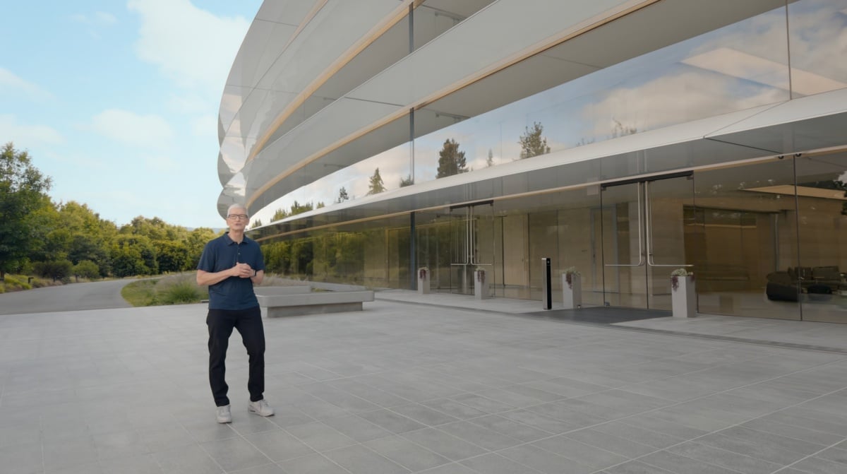 蘋果50週年慶將迎來英倫傳奇壓軸！同場加映：史上最大變革「折疊iPhone」規格與售價曝光