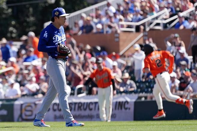 MLB》經典賽前最後春訓 山本由伸挨巨人首打席全壘打