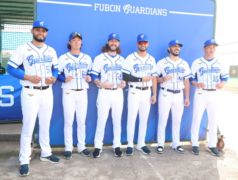 富邦悍將春訓開訓（3） (圖)