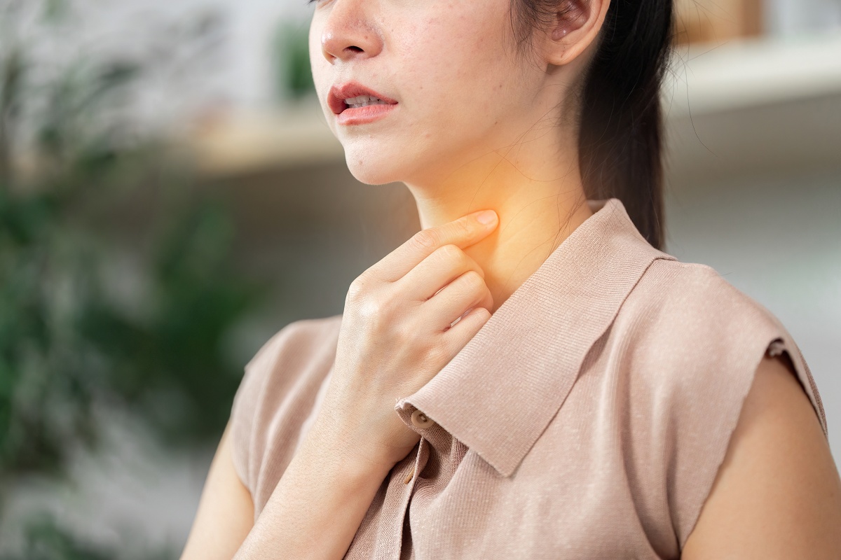 聲音沙啞一直好不了？醫揭「常見4種疾病」 嚴重恐是中風