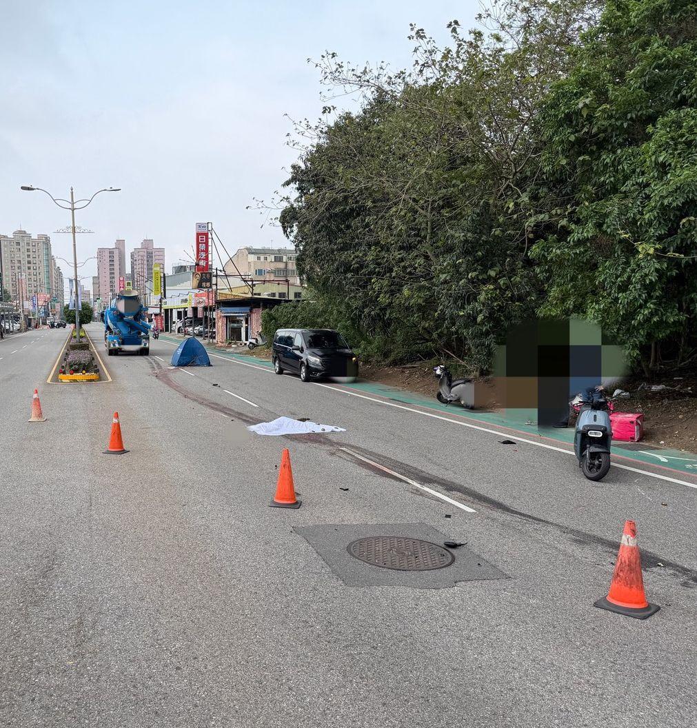 驚！中壢「詭舉右手」遭輾慘死 外送員...
