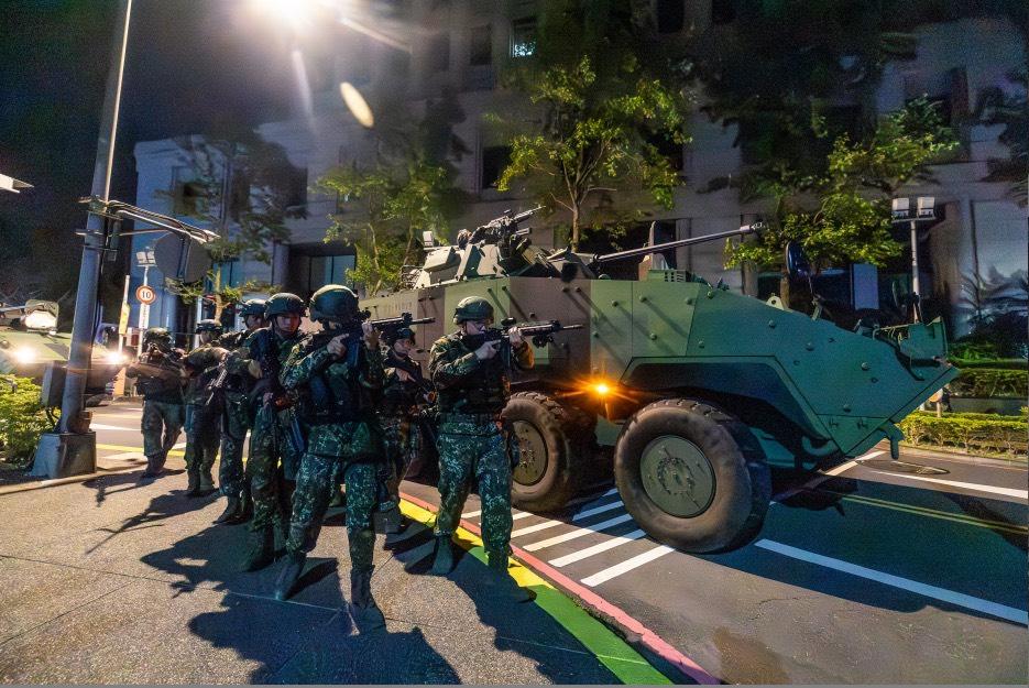 「聯貞」操演強化首都衛戍 憲兵換裝T112式新步槍曝光
