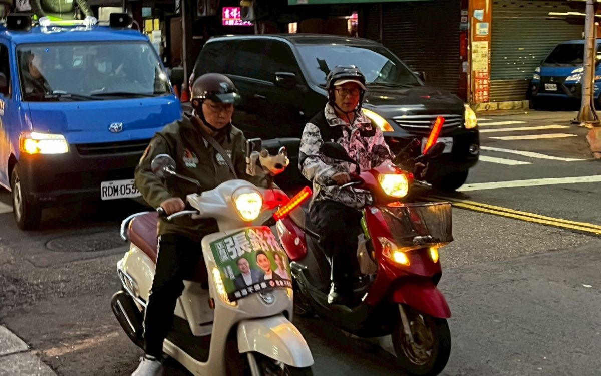 支持者主動報名加入車隊　台派戰鬥雞張銘祐氣勢爆棚