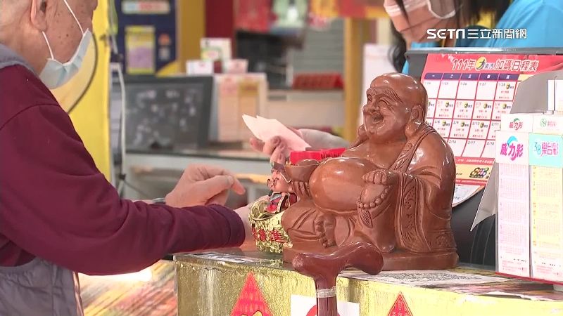 快訊／大樂透頭獎上看1.2億！最新獎號出爐　百萬大紅包剩124組