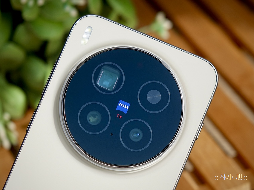 vivo X300 與 X300 Pro 兩款手機的影像系統有什麼差異？長焦表現實測