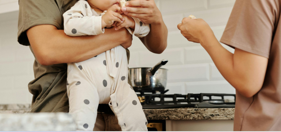 開窗通風也沒用！阿公1致癌習慣害孫咳不停　醫曝研究：颱風才吹得掉