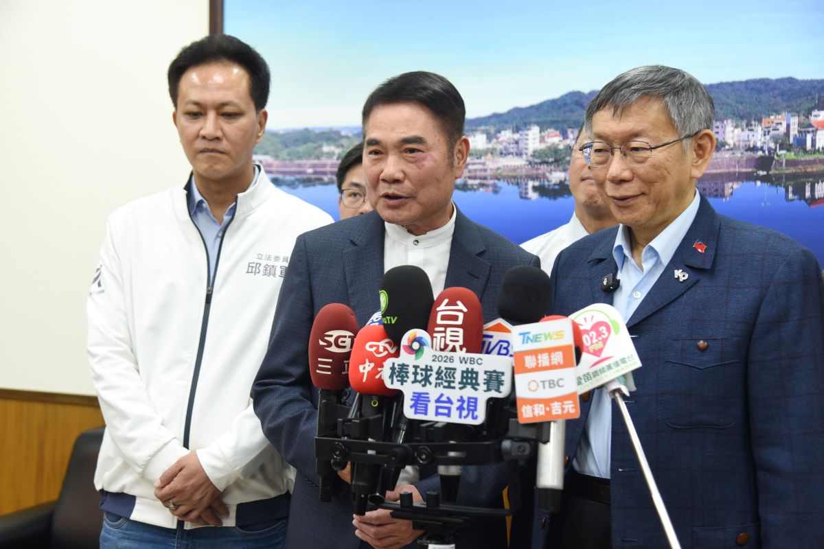 軍購案一直卡著不是辦法　柯文哲主張原則先付委後實質審查