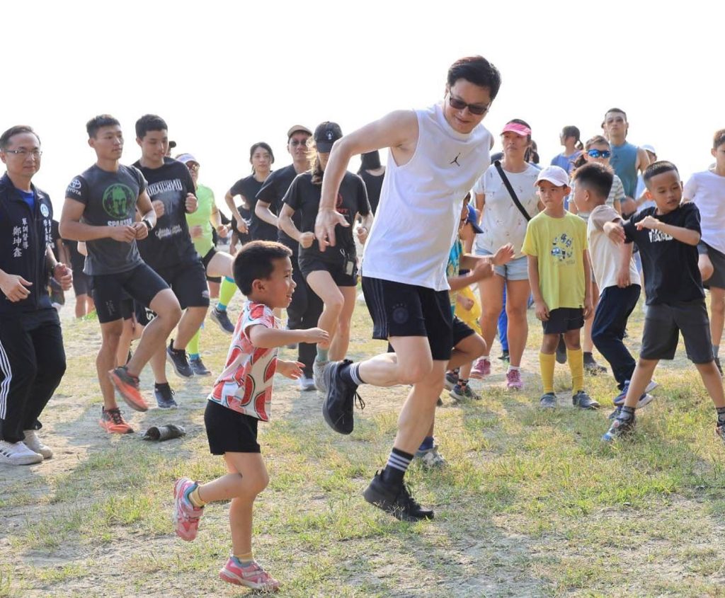 斯巴達障礙跑 漁光島訓練營童樂