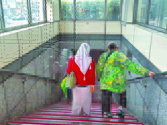 保健》失智並非突發 說話變慢停頓是警...