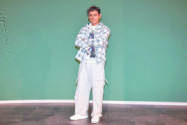 陳熙鋒陪娃長大 停工近2年靠老本養家