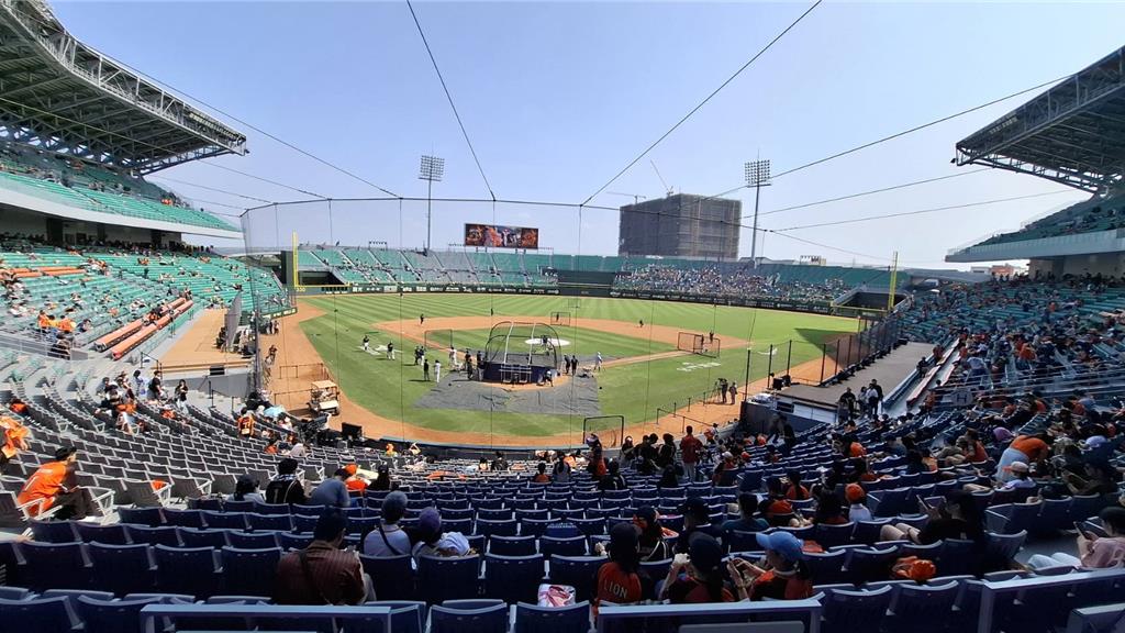 中職》扯！球迷賞工讀生巴掌 聯盟震怒...