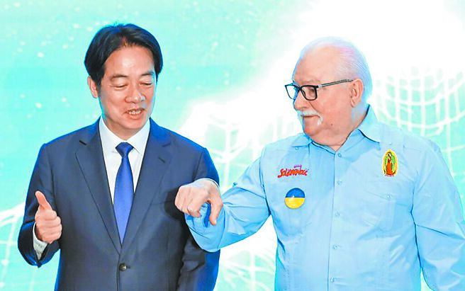 玉山論壇看到台灣的脫線外交