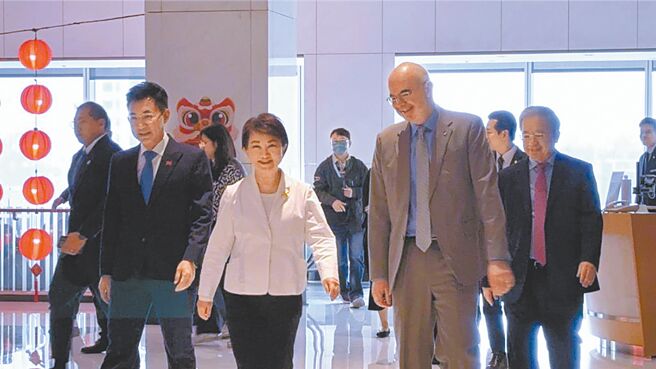 等不到氣旋 燕子能高飛？