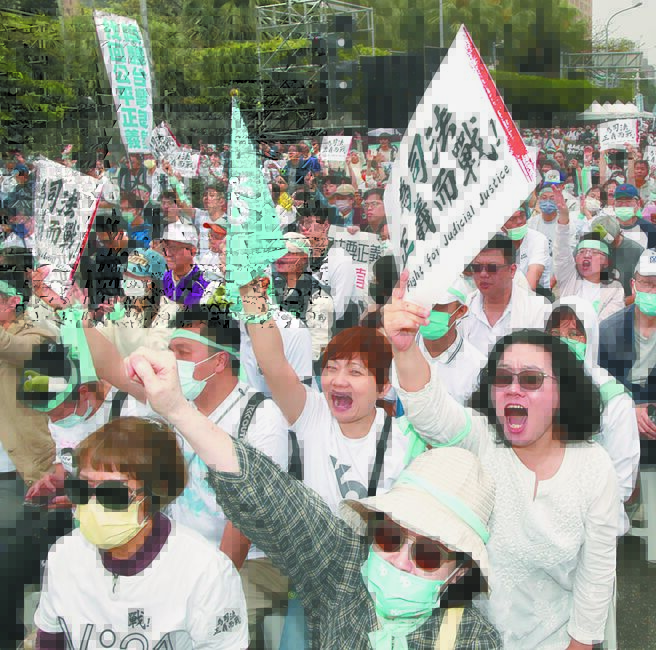 市長室洽公後不能微笑 謝龍介酸：會被...