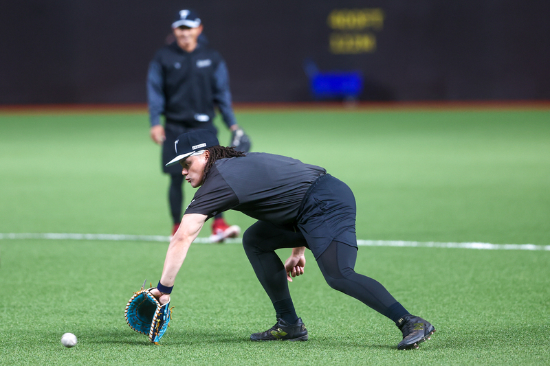 WBC台灣隊集訓　張育成積極訓練（3） (圖)