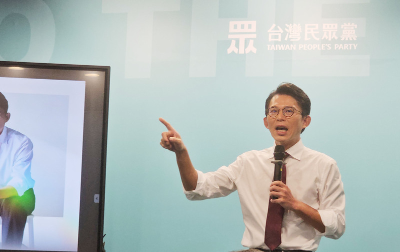 黃國昌：劈腿美中藍白的時間管理大師