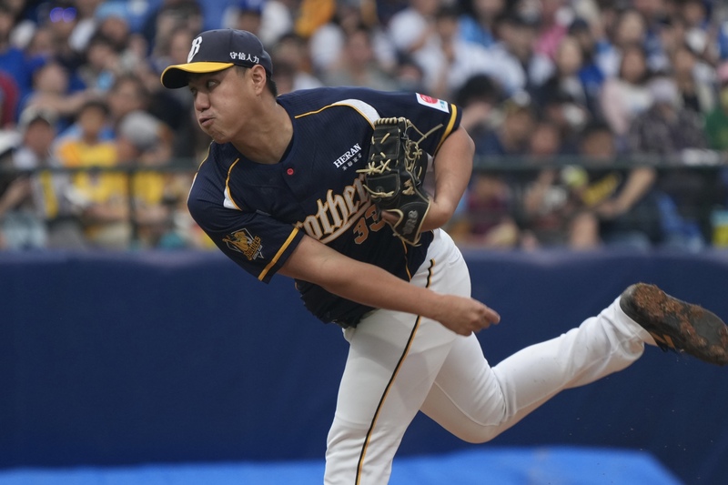 中職新莊戰 兄弟鄭浩均先發登板 (圖)