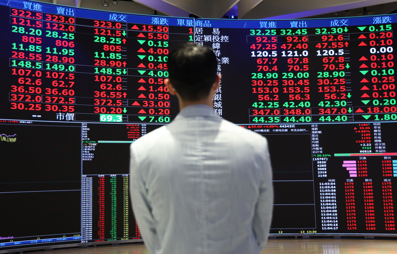 太陽能聯合再生等5檔亮燈漲停...還...