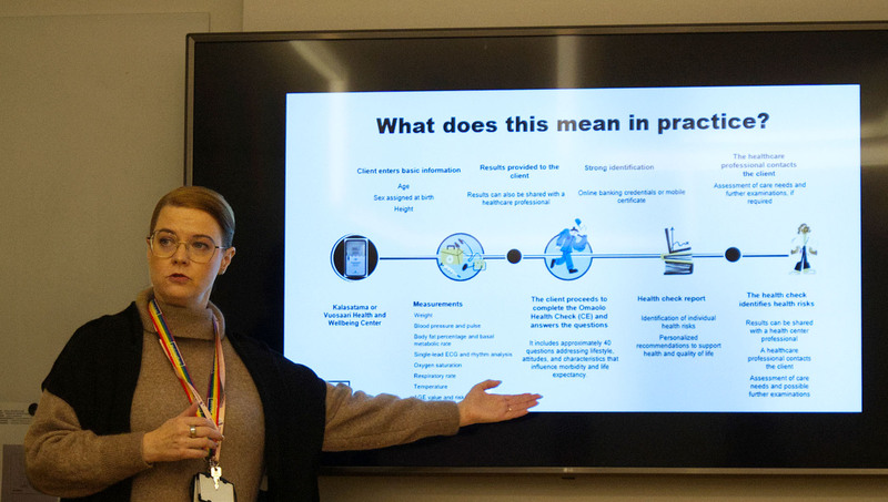 芬蘭護理長穆斯托寧簡報數位醫療流程 (圖)