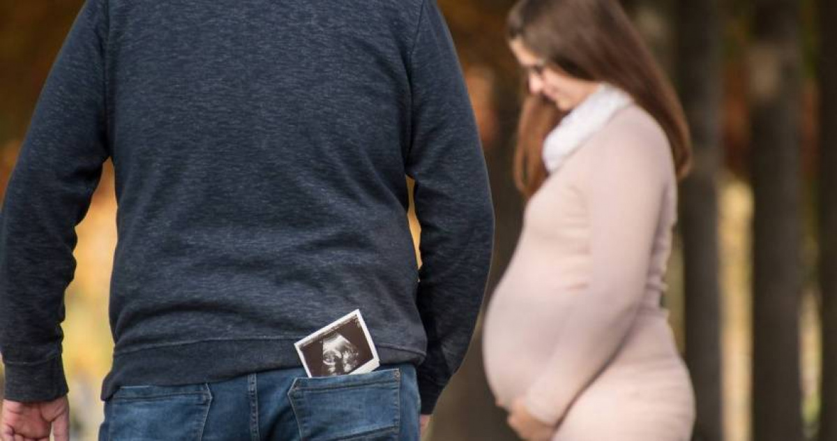 心疼老婆生3胎　尪主動結紮「妻又懷4寶」他傻眼了！醫院揭原因