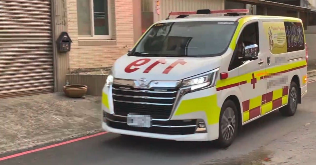 快訊／松山公車失控衝撞！司機失去生命跡象 送醫搶救