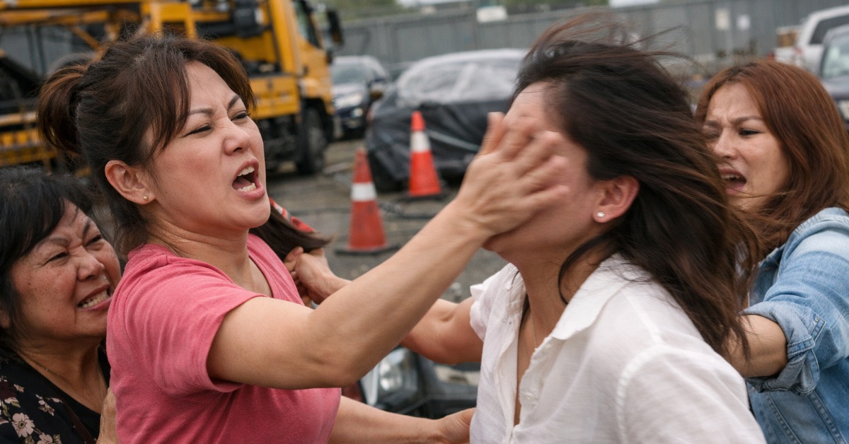 疑夫偷吃？新北人妻偕母拖吊場怒掌摑她 下場出爐