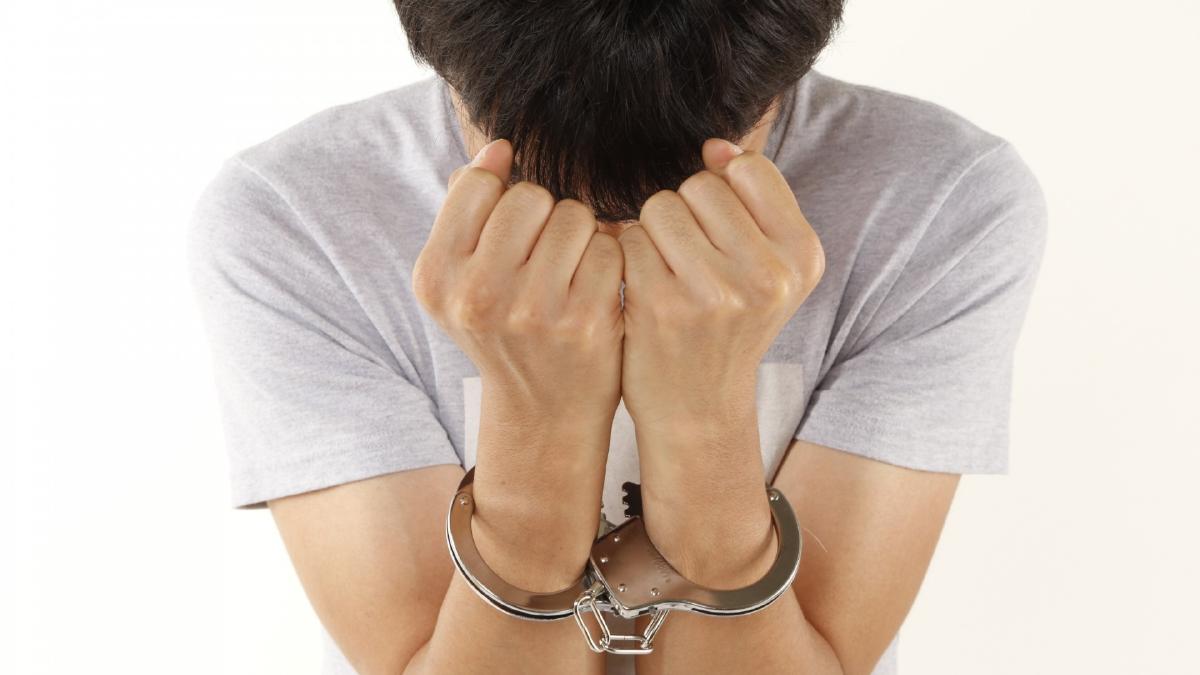 嘉義爆隨機砍人！7旬老翁晨運遭「檳榔刀割後頸」　惡男涉殺人未遂收押