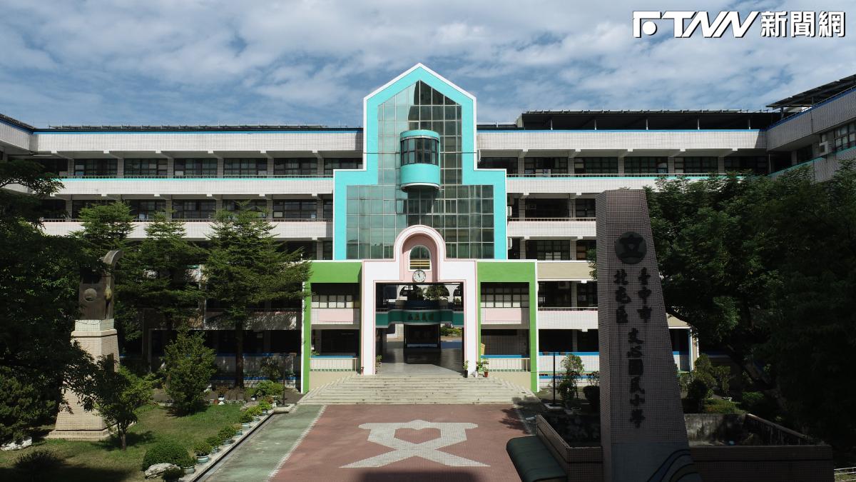 國小凌晨突播「小鬼的歌」！居民嚇醒起雞皮疙瘩　校方急查：疑遭異常入侵