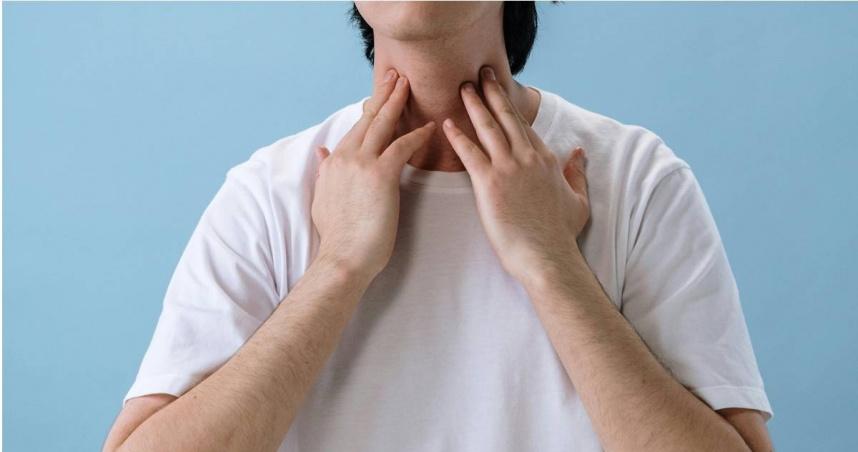 以為逆流！男食物卡胸口暴瘦5公斤　竟...