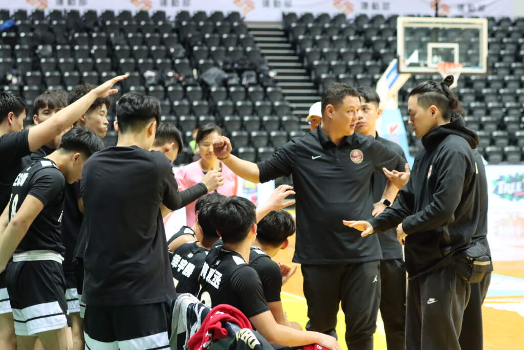 HBL進入南北新紀元 南湖北一的稱霸帝國來了 南湖10砍將投了50個三分球