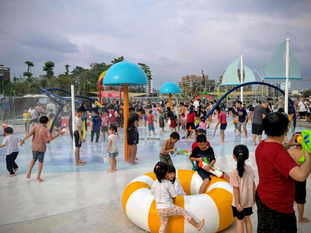 55萬人潮擠爆斗六膨鼠公園　雲林童樂會8天掀親子狂潮落幕